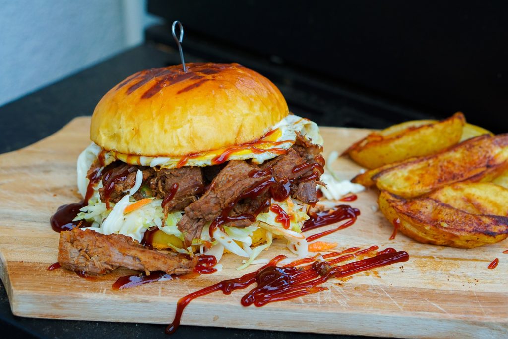 pulled pork sandwich