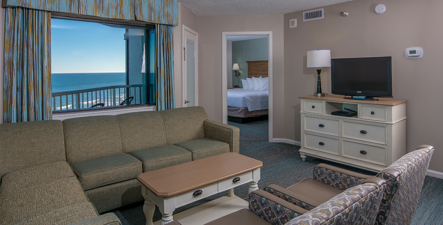 Oceanfront Deluxe King Suite