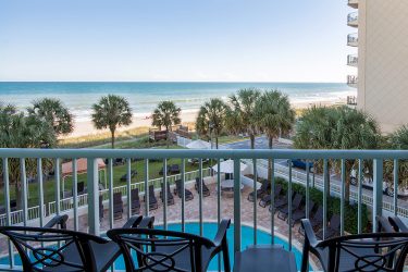 Oceanfront Deluxe King Suite Balcony